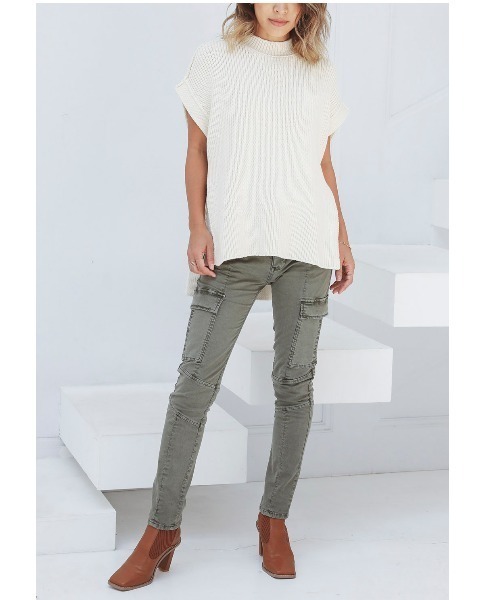 ALEXIA STAM（アリシアスタン）の「Side Open Knit Vest/サイドオープンニットベスト（ベスト・レディース・チャコールグレー/アイボリー/モカ・FREE）」の12枚目の写真