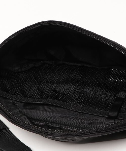 THE NORTH FACE（ザノースフェイス）の「THE NORTH FACE ウエストバッグ Granule NM71905（ボディバッグ/ウエストポーチ・メンズ・ブラック・FREE）」の3枚目の写真