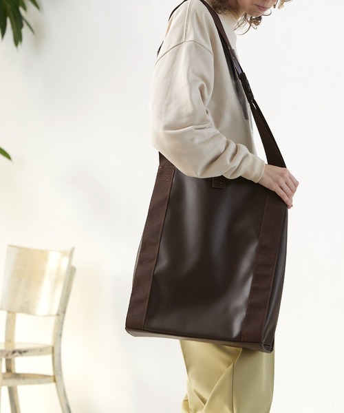 ENDER PRODUCTS（エンダープロダクツ）の「シンセティックレザー テープコンビ2WAYショルダーショッピングバッグ【ENDER PRODUCTS/エンダープロダクツ】（ショルダーバッグ・メンズ・ブラック/ブラウン・FREE）」の20枚目の写真