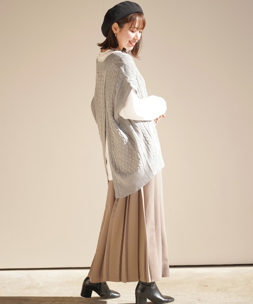 rps（アールピーエス）の「ケーブルＢＡＣＫスリットニットベスト（ベスト・レディース・ベージュ/ミント/ラベンダー/杢グレー・M）」の18枚目の写真