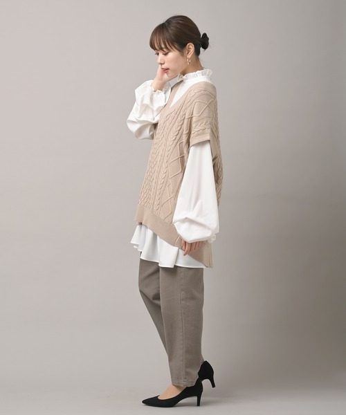 rps（アールピーエス）の「ケーブルＢＡＣＫスリットニットベスト（ベスト・レディース・ベージュ/ミント/ラベンダー/杢グレー・M）」の10枚目の写真