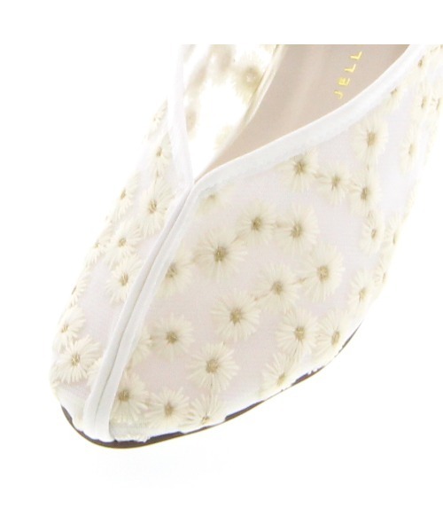 JELLY BEANS（ジェリービーンズ）の「【MORE3月号掲載】フラワー刺繍チャイナシューズ(214-30148)JELLY BEANS(ジェリービーンズ)（パンプス・レディース・ホワイト/キャメル・S/M/L）」の14枚目の写真