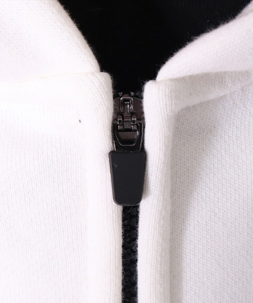 【Fear of God Essentials】ロゴプリント ジップパーカー FOG ESSENTIALS（エフオージーエッセンシャルズ）の