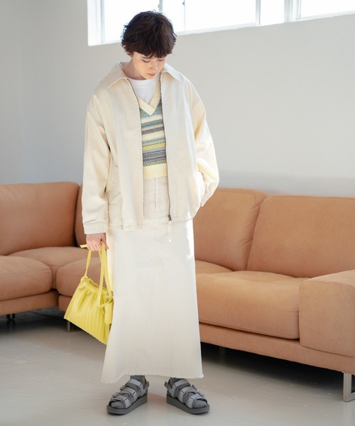 niko and（ニコアンド）の「バックサテンワークジップ