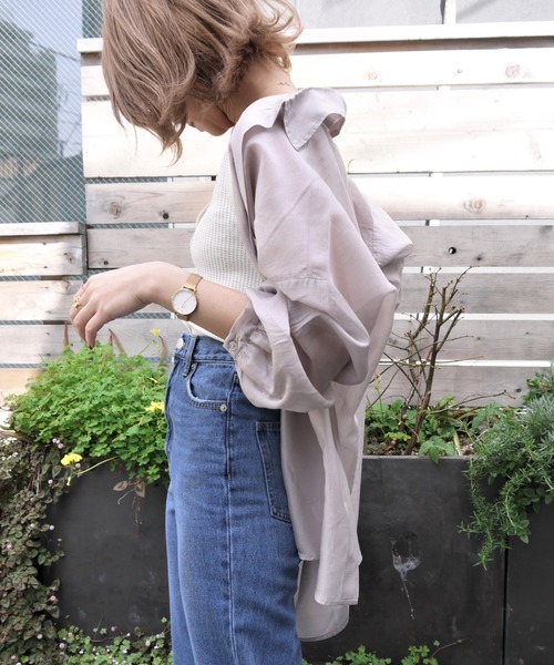 WEGO（ウィゴー）の「WEGO/シアーボリュームスリーブシャツ（シャツ/ブラウス・レディース・ライトグレー/ベージュ/ライム/オレンジ/ブルー/アイボリー/イエロー/アニマル/その他2/マルチ/その他1/ダークグレー/ブラック/ブルー系その他/グリーン系その他/オレンジ系その他・FREE）」の4枚目の写真