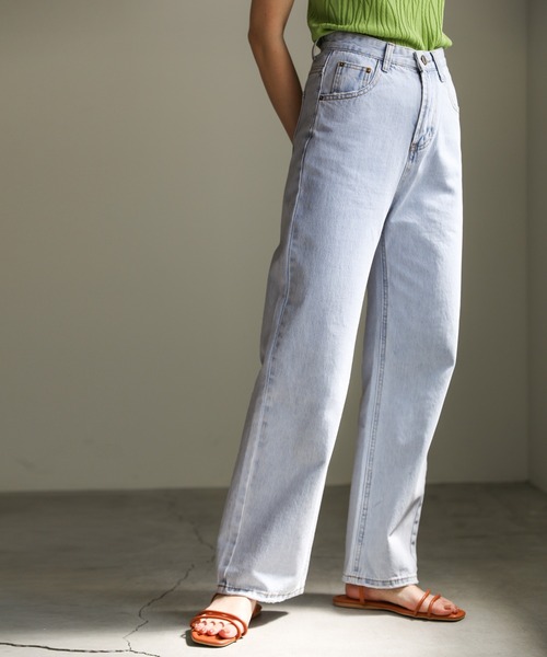 select MOCA(セレクトモカ)の「ハイウエストダメージヘムストレートデニムパンツ(デニムパンツ・レディース・ライトブルー/ブラック/インディゴブルー・SMALL/MEDIUM/LARGE)」の4枚目の写真