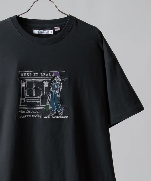 SlashDate(スラッシュデイト)の「SLOW LIFE STILE PRINT T-SHIRT(Tシャツ/カットソー・メンズ・ネイビー/ホワイト系その他/ベージュ/ホワイト/ライトピンク/ブラック・L/M)」の1枚目の写真