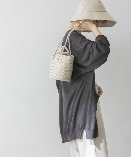 URBAN RESEARCH（アーバンリサーチ）の「UV加工ミディ丈カーディガン（カーディガン/ボレロ・レディース・チャコールグレー/ライトグレー/カーキ・FREE）」の11枚目の写真