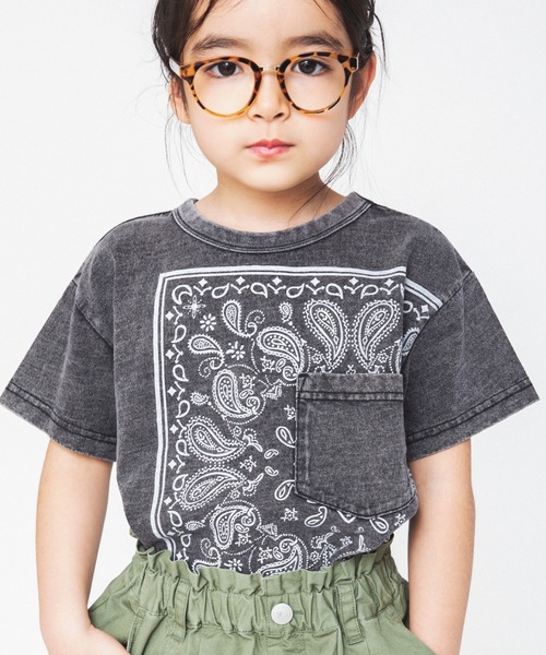 RADCHAP(ラッドチャップ)の「【ペア】インディゴ天竺バンダナプリントTシャツ(Tシャツ/カットソー・キッズ・レッド/サックスブルー/チャコールグレー・110cm/120cm/90cm/130cm/150cm/100cm/140cm)」の4枚目の写真