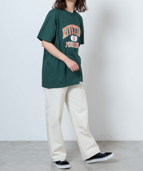 WEGO(ウィゴー)の「WEGO/カレッジロゴプリントTシャツ(Tシャツ/カットソー・レディース・ロイヤルブルー/サックスブルー/ネイビー/ライトイエロー/レッド/オートミール/ダークグリーン・LARGE/SMALL/X-LARGE/MEDIUM)」の17枚目の写真