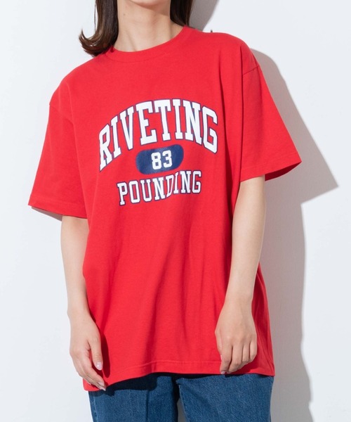 WEGO(ウィゴー)の「WEGO/カレッジロゴプリントTシャツ(Tシャツ/カットソー・レディース・ロイヤルブルー/サックスブルー/ネイビー/ライトイエロー/レッド/オートミール/ダークグリーン・LARGE/SMALL/X-LARGE/MEDIUM)」の11枚目の写真