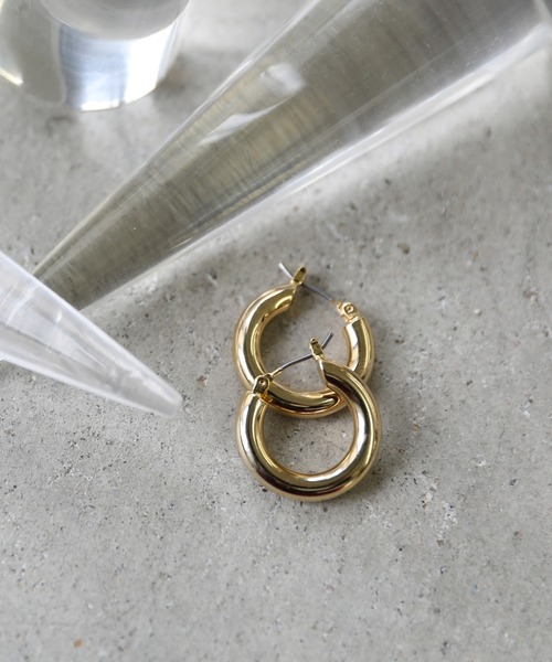 select MOCA（セレクトモカ）の「シンプルフープピアス（ピアス（両耳用）・レディース・シルバー/ゴールド・FREE）」の2枚目の写真