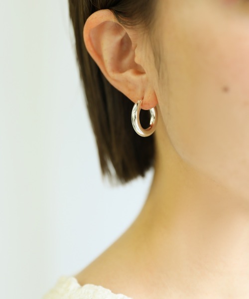 select MOCA（セレクトモカ）の「シンプルフープピアス（ピアス（両耳用）・レディース・シルバー/ゴールド・FREE）」の7枚目の写真