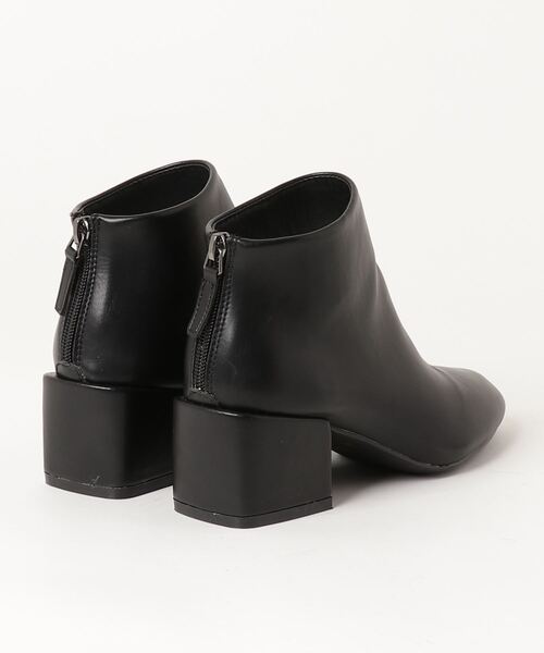 ショートブーツ