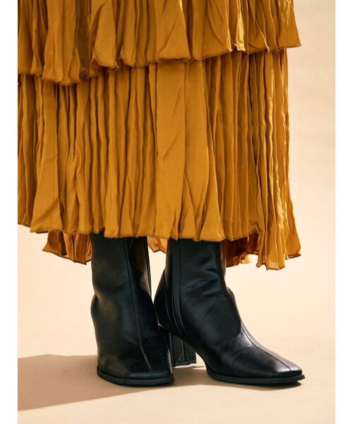 Ungrid（アングリッド）の「スクエアトゥヒールブーツ（ブーツ・レディース・ブラック/オフホワイト/ブラウン・S/L/M）」の9枚目の写真