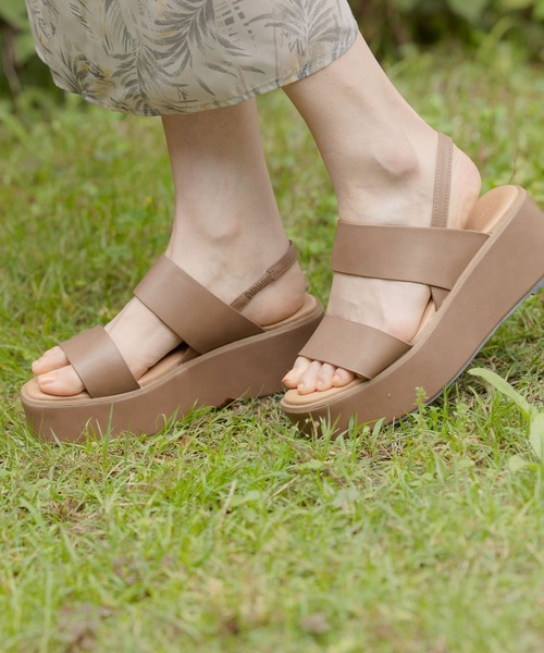 BAYFLOW(ベイフロー)の「アツゾコサンダル(サンダル・レディース・ブラック/ベージュ/ブラウン・SMALL/MEDIUM/LARGE)」の3枚目の写真
