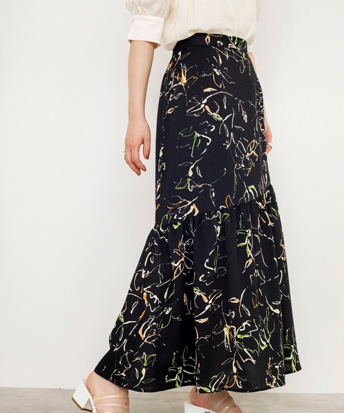 w closet(ダブルクローゼット)の「アシメ切替プリントロングスカート(スカート・レディース・グリーン/ブラック・FREE)」の9枚目の写真