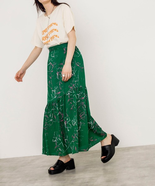w closet(ダブルクローゼット)の「アシメ切替プリントロングスカート(スカート・レディース・グリーン/ブラック・FREE)」の16枚目の写真