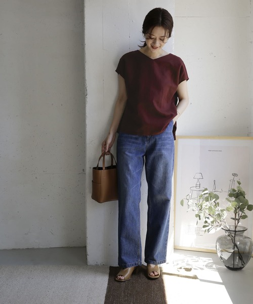 URBAN RESEARCH DOORS（アーバンリサーチドアーズ）の「バックプリーツ切替Vネックブラウス（シャツ/ブラウス・レディース・ボルドー/モカ/グレー・ONE）」の7枚目の写真