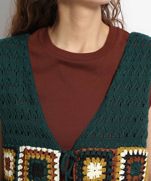 niko and...（ニコアンド）の「前後2WAYクロシェ編みカラーベスト（ベスト・レディース・ブラック/オフホワイト/グリーン・FREE）」の17枚目の写真