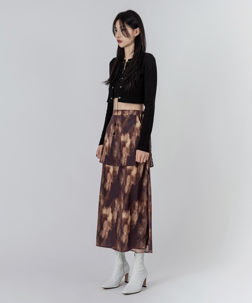 FOLLOWIN(フォロウィン)の「レースアップスリムニットカーディガン(カーディガン/ボレロ・レディース・ブラック/アイボリー・FREE)」の3枚目の写真