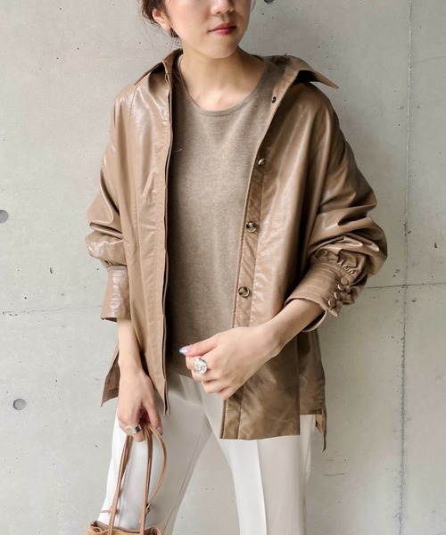 CAPRICIEUX LE'MAGE(カプリシューレマージュ)の「ソフトエコレザーシャツジャケット(ブルゾン・レディース・ブラック/ベージュ・FREE)」の12枚目の写真