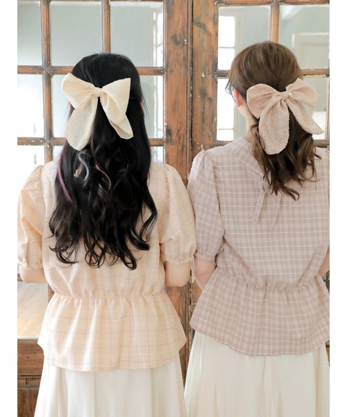 Areeam（アリーム）の「スカシ調リボンヘアカフ（ヘアゴム・レディース・ブラック/アイボリー/ピンクベージュ・FREE）」の4枚目の写真