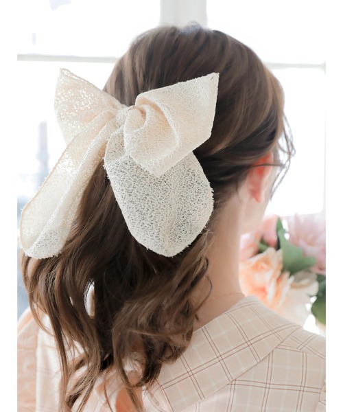 Areeam（アリーム）の「スカシ調リボンヘアカフ（ヘアゴム・レディース・ブラック/アイボリー/ピンクベージュ・FREE）」の6枚目の写真
