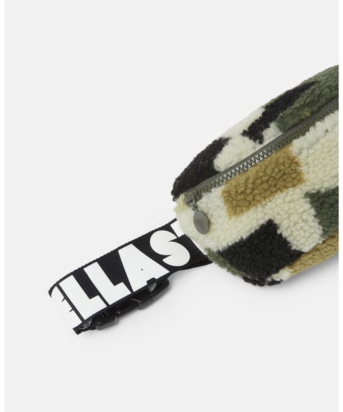 STELLA McCARTNEY(ステラマッカートニー)の「ミリタリー カモフラージュ テディ バムバッグ(ボディバッグ/ウエストポーチ・キッズ・カモフラージュ・ONE SIZE)」の3枚目の写真