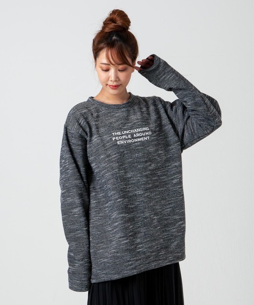 GGD（ジージーディー）の「あったか裏起毛プリントロゴトレーナー（スウェット・レディース・ブラック系1/ネイビー系/ブラック/レッド/グレー/グリーン系1/ネイビー/グレー系/ブラック系/グレー系1/ブラック系2/ブルー系/グリーン/グリーン系/ホワイト/ブルー/ブラック系3/レッド系/ブルー系1/ブルー系2/グレー系3/ブラック系4/グレー系2/グリーン系2/ブルー系5/レッド系1/レッド系2/ブルー系3/ブルー系4/グリーン系3/ブラック系5/ブラック系6/ブラック系7/グレー系4/グレー系5/グレー系6・L/LL/M）」の17枚目の写真