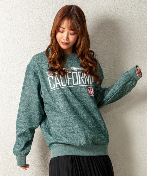 GGD（ジージーディー）の「あったか裏起毛プリントロゴトレーナー（スウェット・レディース・ブラック系1/ネイビー系/ブラック/レッド/グレー/グリーン系1/ネイビー/グレー系/ブラック系/グレー系1/ブラック系2/ブルー系/グリーン/グリーン系/ホワイト/ブルー/ブラック系3/レッド系/ブルー系1/ブルー系2/グレー系3/ブラック系4/グレー系2/グリーン系2/ブルー系5/レッド系1/レッド系2/ブルー系3/ブルー系4/グリーン系3/ブラック系5/ブラック系6/ブラック系7/グレー系4/グレー系5/グレー系6・L/LL/M）」の22枚目の写真