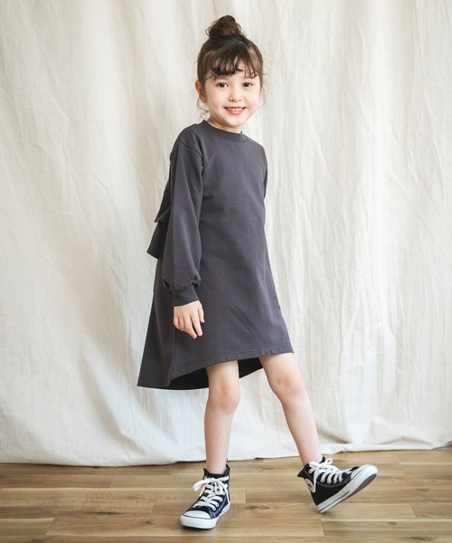 BRANSHES（ブランシェス）の「【WEB限定】バック2段フリル長袖ワンピース（ワンピース・キッズ・チャコールグレー/ピンク/ライトグリーン・120/140/130/150/110/100）」の9枚目の写真