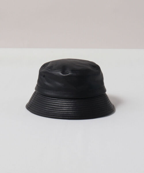 fredy repit(フレディレピ)の「【Finissage/フィニサージュ】フェイクレザーバケットハット(ハット・レディース・ブラック/キナリ・FREE)」の4枚目の写真