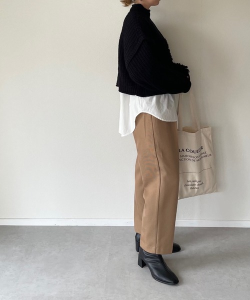 y/m by misato（イムバイミサト）の「編地切り替えショート丈ニットトップス（ニット/セーター・レディース・グレイッシュベージュ/ブラック・FREE）」の22枚目の写真