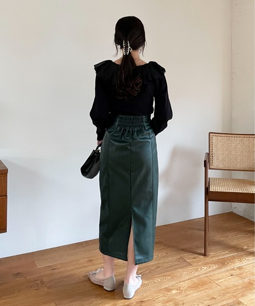 EPIMI E'PIMMY（エピミエピミー）の「フェイクレザーカマーバンドナロースカート（スカート・レディース・ブラック/グリーン/グレイッシュベージュ・MEDIUM）」の9枚目の写真