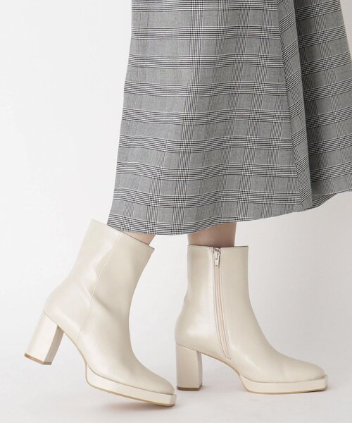 ESPERANZA（エスペランサ）の「スクエアストームラウンドショートブーツ（ブーツ・レディース・ブラック/アイボリー/ブラウン系・LL/S/M/L）」の5枚目の写真