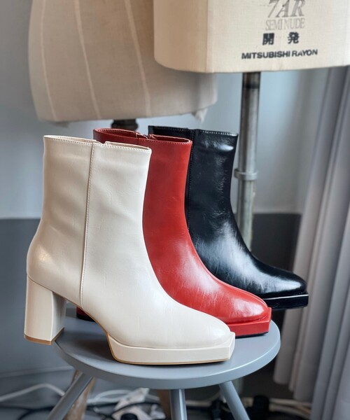 ESPERANZA（エスペランサ）の「スクエアストームラウンドショートブーツ（ブーツ・レディース・ブラック/アイボリー/ブラウン系・LL/S/M/L）」の11枚目の写真
