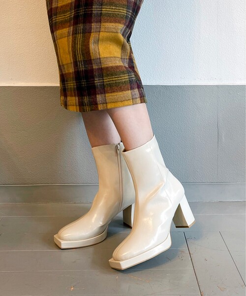 ESPERANZA（エスペランサ）の「スクエアストームラウンドショートブーツ（ブーツ・レディース・ブラック/アイボリー/ブラウン系・LL/S/M/L）」の12枚目の写真