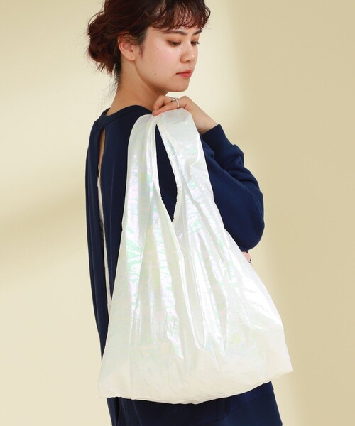 Ray BEAMS（レイビームス）の「Ray BEAMS / メタリック エコバッグ（エコバッグ/サブバッグ・レディース・シルバー/ミント/ホワイト・ONE SIZE）」の4枚目の写真