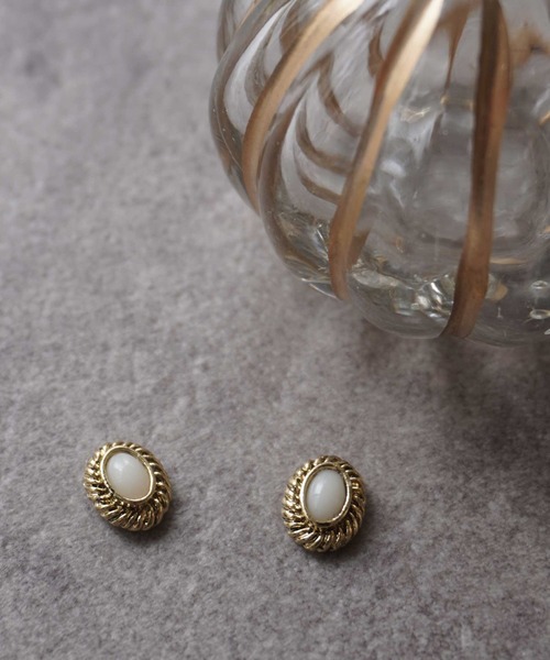 Port（ポート）の「シンプル/ニュアンス マグネット ピアス_（イヤリング・レディース・ホワイト/シルバー/シルバー系その他/ネイビー/シルバー系その他2/ゴールド系その他3/ゴールド系その他/シルバー系その他5/ブラック系その他/ゴールド系その他4/シルバー系その他3/グリーン/ブラック/レッド/シルバー系その他4/ゴールド系その他2/ブラウン/ゴールド/ホワイト系その他/ホワイト系その他2/ホワイト系その他3/その他5/ホワイト系その他5/ブラック系その他2/ブルー/クリア/ホワイト系その他4/ゴールド系その他5/ゴールド系その他7/シルバー系その他6/その他1/その他2/その他3/シルバー系その他7/ゴールド系その他6/その他7/その他6/その他9/その他10/その他12/その他13/その他8/その他16/その他17/その他11/その他14/その他15/その他19・FREE）」の2枚目の写真