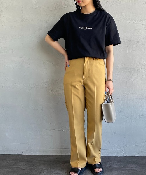 FRED PERRY（フレッドペリー）の「[FRED PERRY/フレッドペリー] ワンポイント刺繍 ロゴTシャツ（Tシャツ/カットソー・レディース・ホワイト/ブラック・S/M/L/XS）」の20枚目の写真