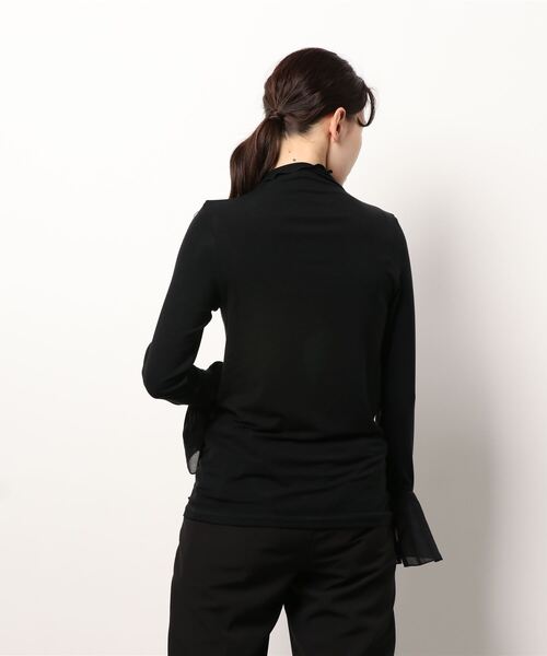 DouDou（ドゥドゥ）の「袖異素材フリルプルオーバー（Tシャツ/カットソー・レディース・オフホワイト/ライトグレー/ブラック・FREE）」の5枚目の写真