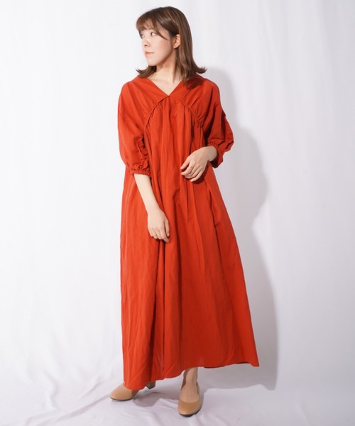 【美品】AVIE アヴィー フリルマキシワンピース 深赤 レディーラックルカ 美品】AVIE アヴィー フリルマキシワンピース 深赤 レディー