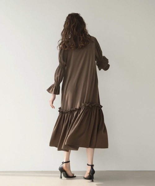 MIELI INVARIANT（ミエリインヴァリアント）の「Candy Sleeve Shirt Dress（ワンピース・レディース・ブラウン/ブラック・FREE）」の14枚目の写真