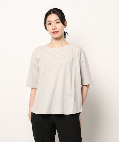 UNDERWRAPS(アンダーラップス)の「5分袖ボートネックT(M3)(Tシャツ/カットソー・レディース・ホワイト/チャコールグレー/ベージュ/ブルー/グリーン/その他1/その他2/その他3/その他4・MEDIUM/LARGE)」の2枚目の写真