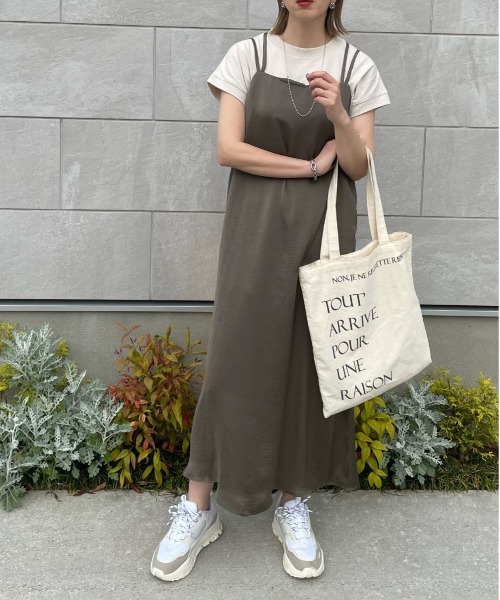 y/m by misato(イムバイミサト)の「ビンテージサテンキャミワンピース(ワンピース・レディース・ブラック/イエロー/モカ・FREE)」の17枚目の写真