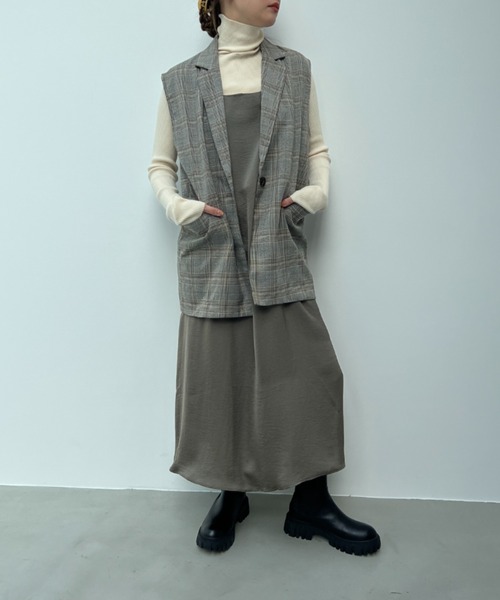 y/m by misato(イムバイミサト)の「ビンテージサテンキャミワンピース(ワンピース・レディース・ブラック/イエロー/モカ・FREE)」の19枚目の写真