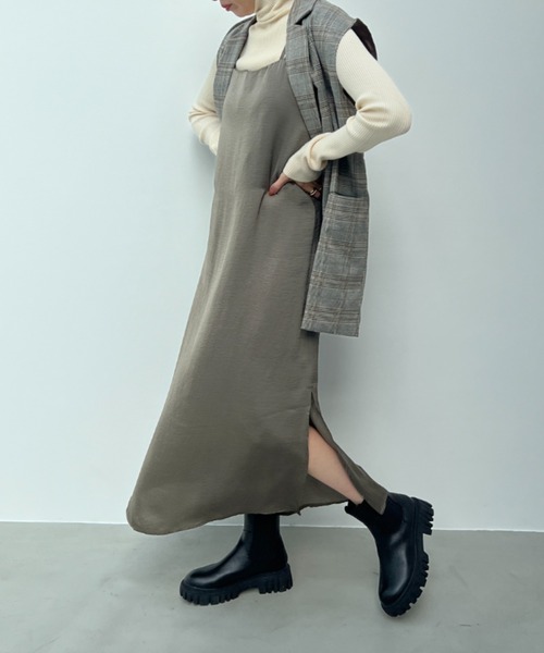 y/m by misato(イムバイミサト)の「ビンテージサテンキャミワンピース(ワンピース・レディース・ブラック/イエロー/モカ・FREE)」の22枚目の写真