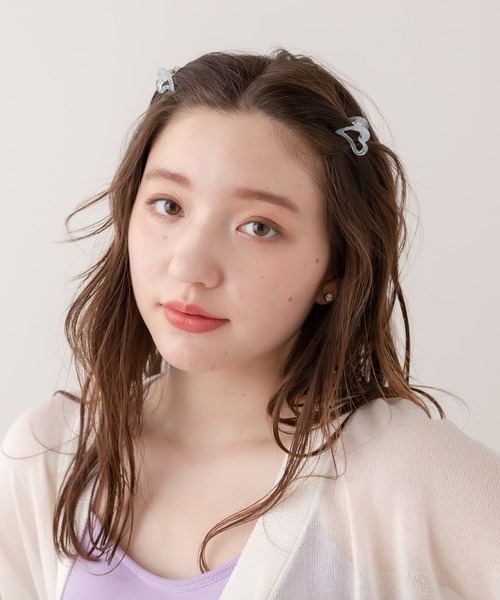 OLIVE des OLIVE（オリーブデオリーブ）の「アクリルハートミニクリップ2個セット（バレッタ/ヘアクリップ・レディース・ホワイト/サックスブルー/ピンク・FREE）」の8枚目の写真