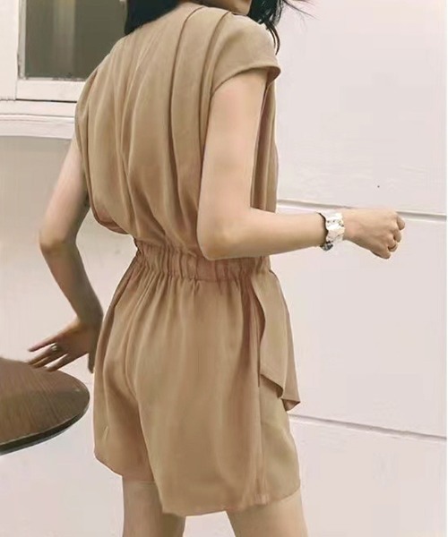 Futier land（フューティアランド）の「ウエストフリルショートオールインワン（つなぎ/オールインワン・レディース・ブラック/ベージュ/グレー・FREE）」の9枚目の写真